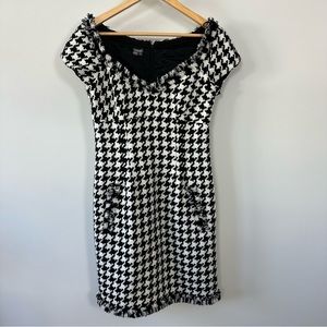 Muse Statement Dress Size 6 Black/White
